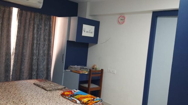 303db083-7e2a-4861-90ba-0eb0e79b24e2