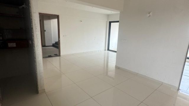 WhatsApp Image 2026-04-06 at 16.44.11