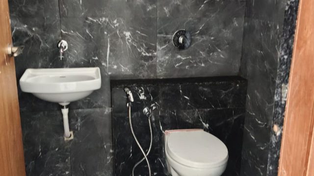 WhatsApp Image 2026-04-06 at 17.17.06