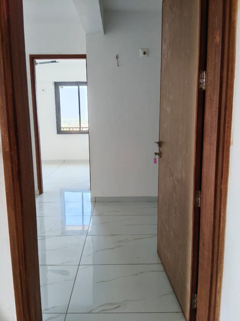 WhatsApp Image 2026-04-06 at 17.17.10