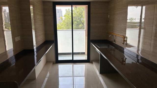 6043a6a5-35f1-4f3f-9ffc-747429a7f582