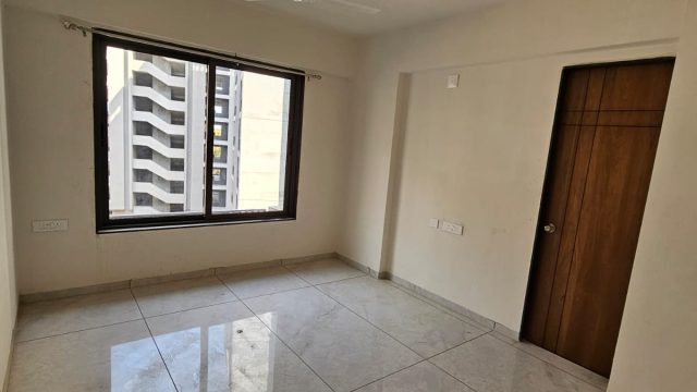 WhatsApp Image 2026-04-06 at 17.30.03