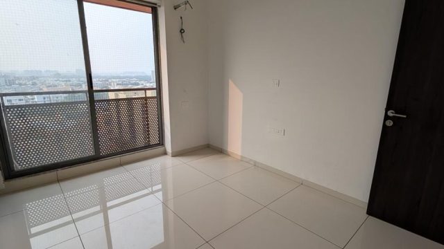 WhatsApp Image 2026-04-10 at 13.27.48