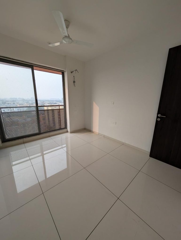 WhatsApp Image 2026-04-10 at 13.27.48