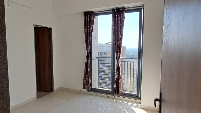 WhatsApp Image 2026-04-13 at 17.03.00 (1)