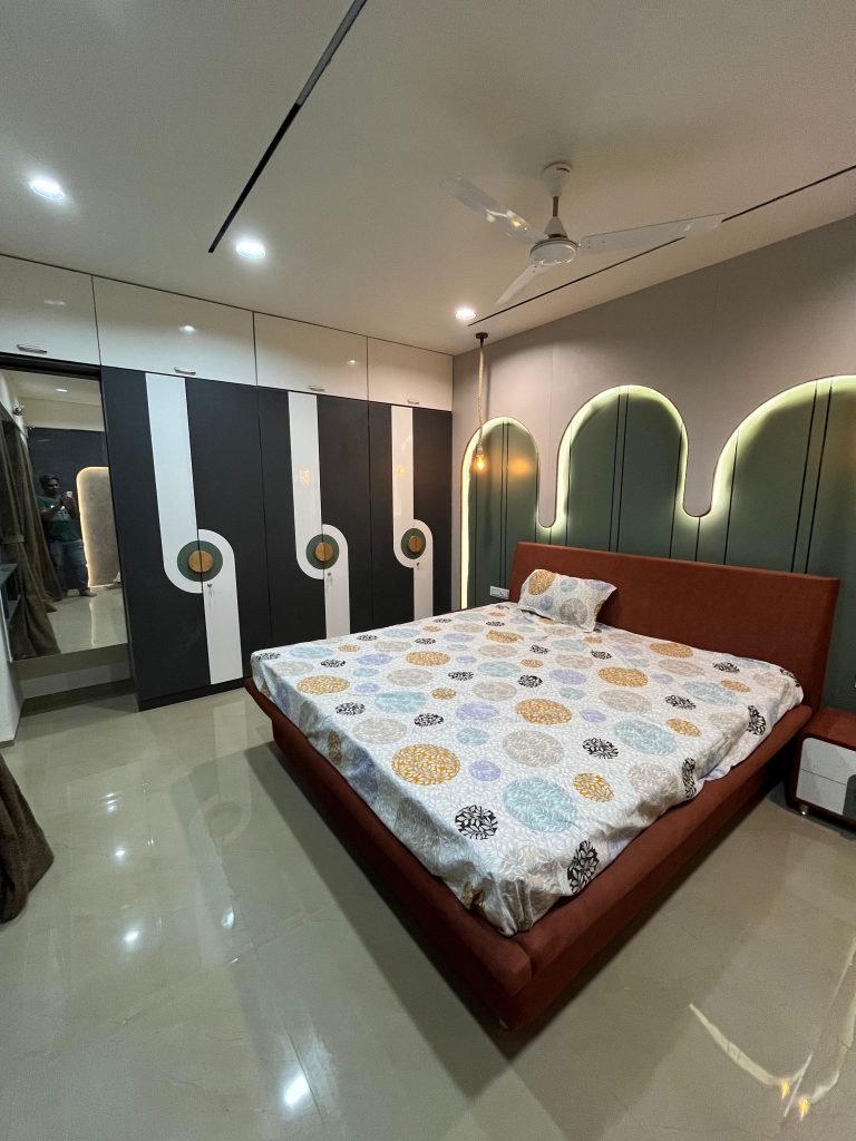 e98a0efb-3acc-45eb-bf70-286e3e39a57c