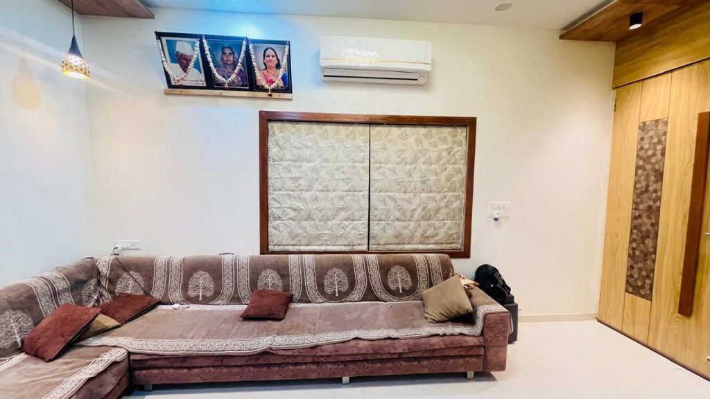 f4b371f4-b766-4a8e-a2ae-037f8a8b7947