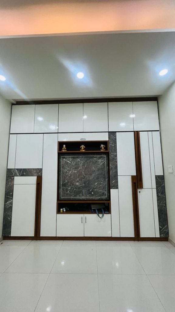 f5a19bd6-8711-402b-ac1b-14acdf715ac0